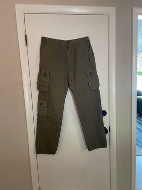 Men's Olive Cargo Pants - Utility Style